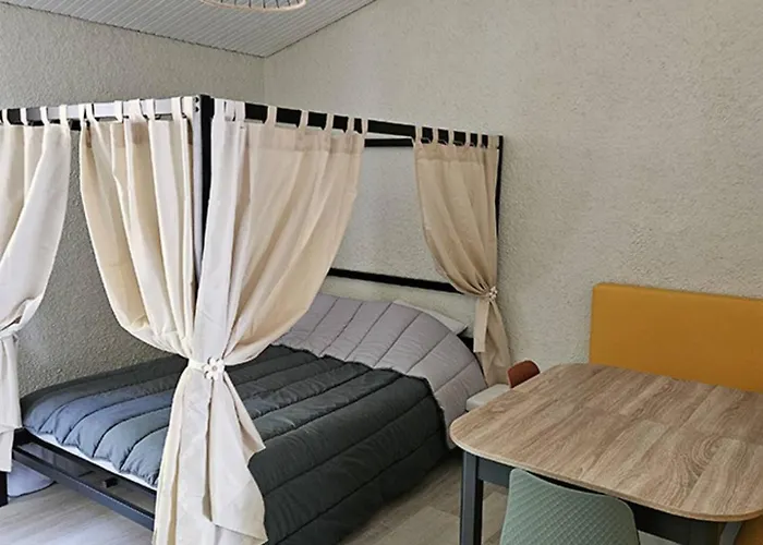 Joli Tiny En Foret Au Village * Mareuil-sur-Lay